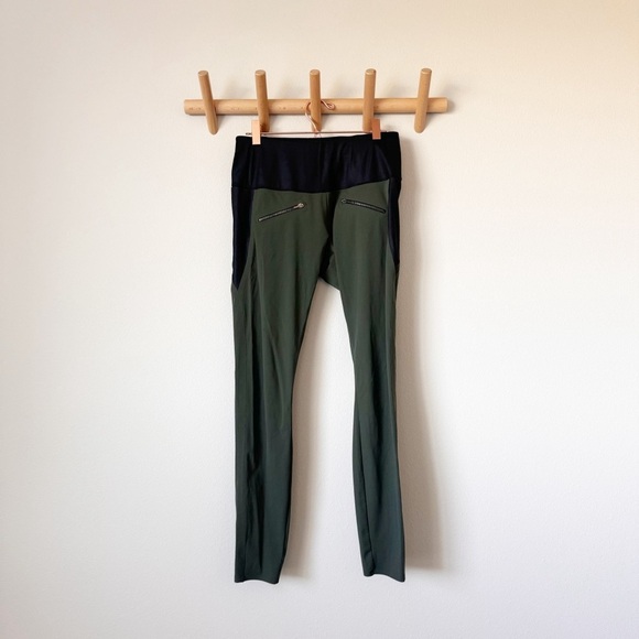 ADay Throw and Roll Green leggings - Picture 1 of 8